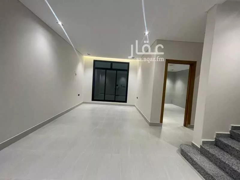 6 bedroom villa in Al Uraija Al Gharbiyah 13
