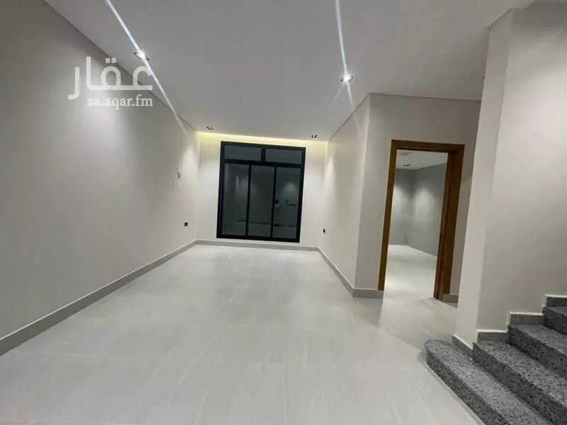 6 bedroom villa in Al Uraija Al Gharbiyah 4