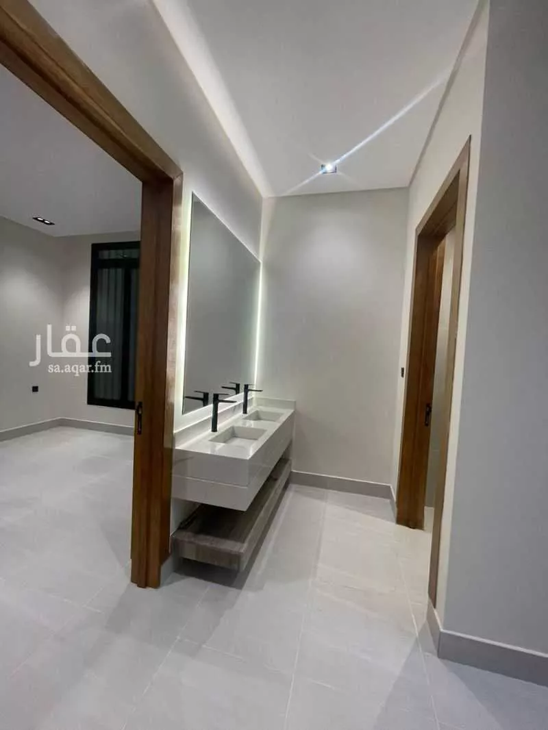 6 bedroom villa in Al Uraija Al Gharbiyah 5