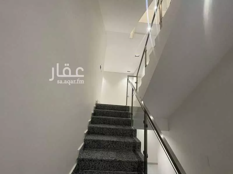 6 bedroom villa in Al Uraija Al Gharbiyah 6