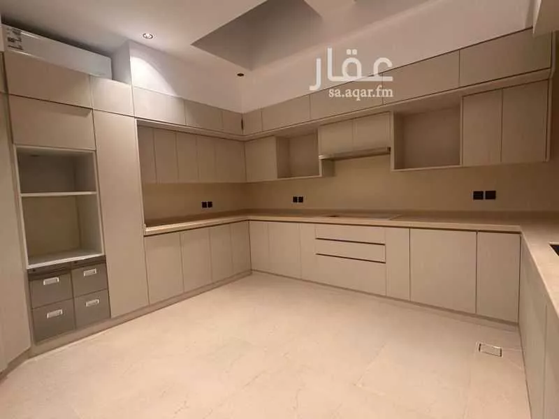 9 bedroom apartment in Al Mahdiyyah 3
