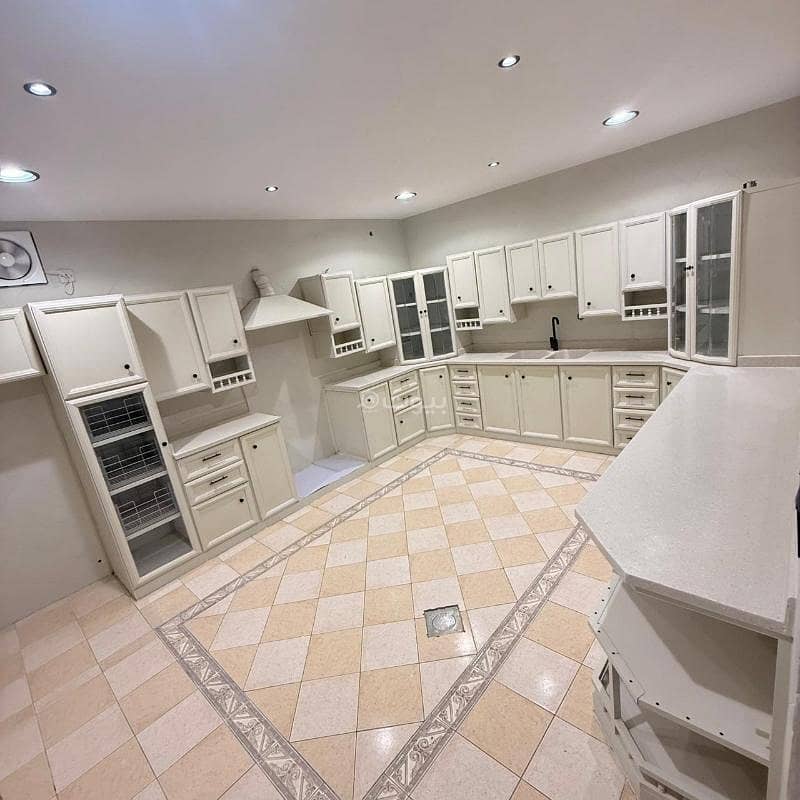 5 bedroom villa in Al Sulaimaniyyah, Riyadh 9