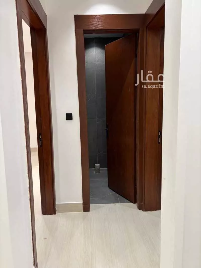 6 bedroom villa in Al Uraija Al Gharbiyah 4