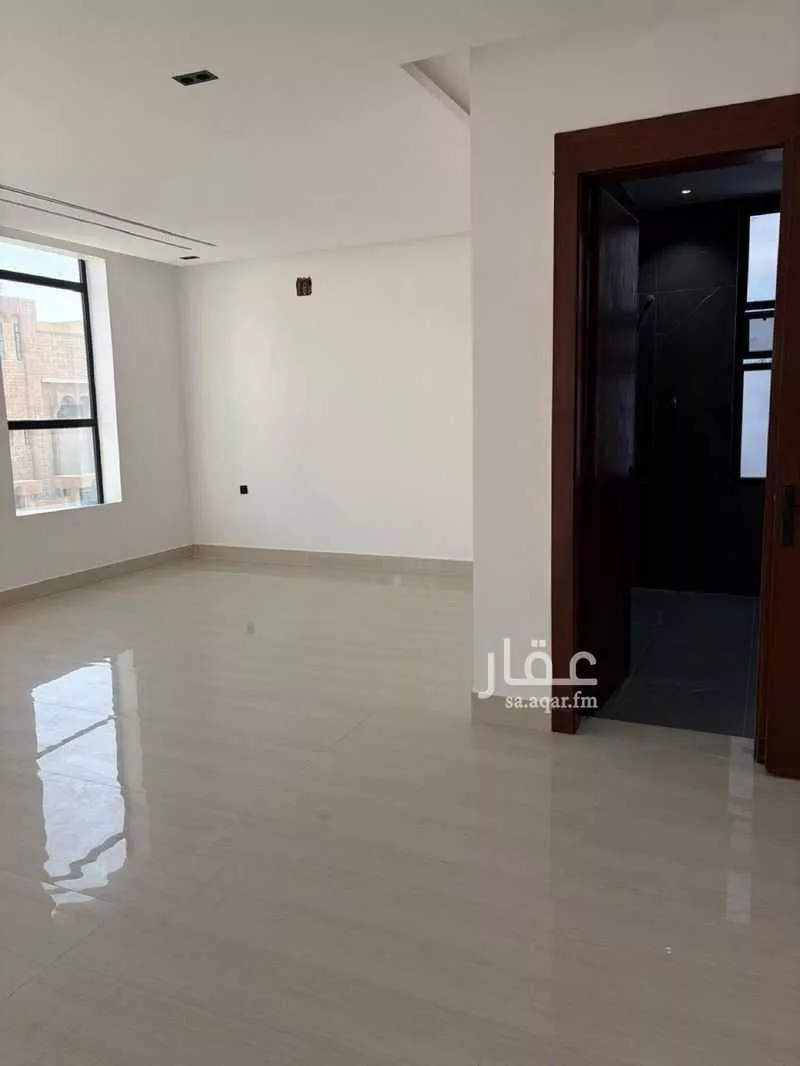 6 bedroom villa in Al Uraija Al Gharbiyah 6