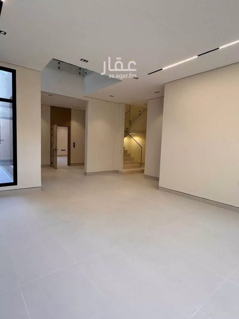 5 bedroom villa in Al Rimal 9