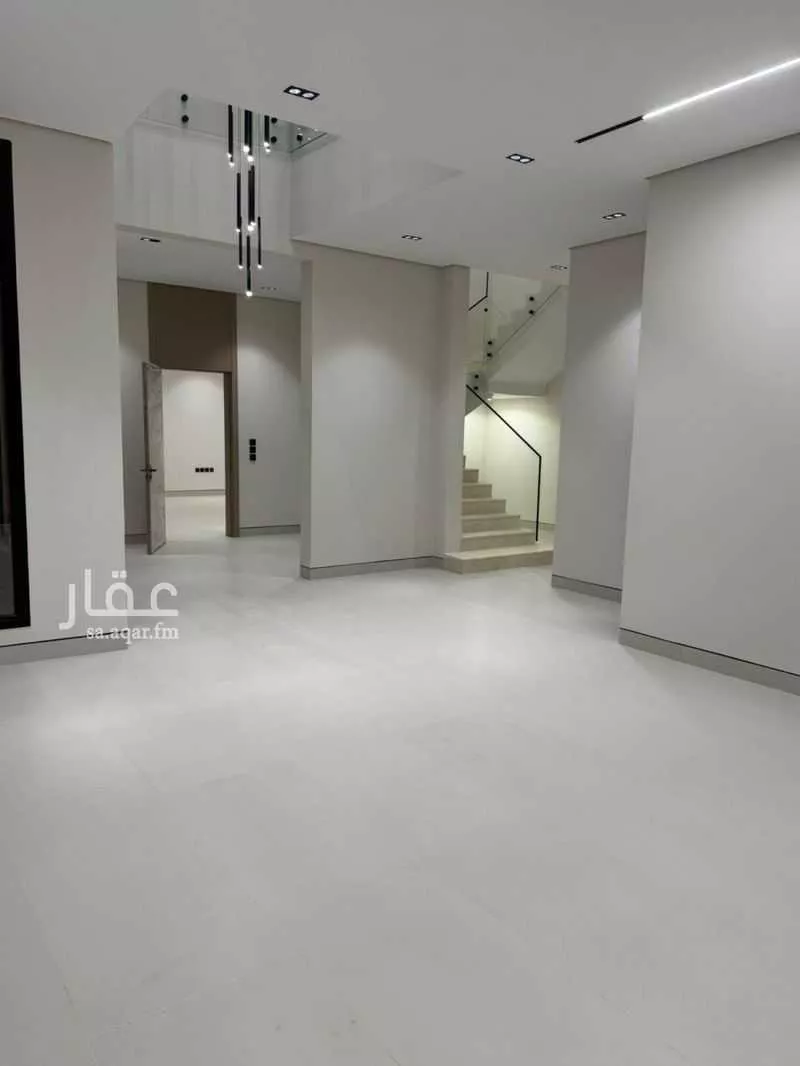 5 bedroom villa in Al Rimal 10