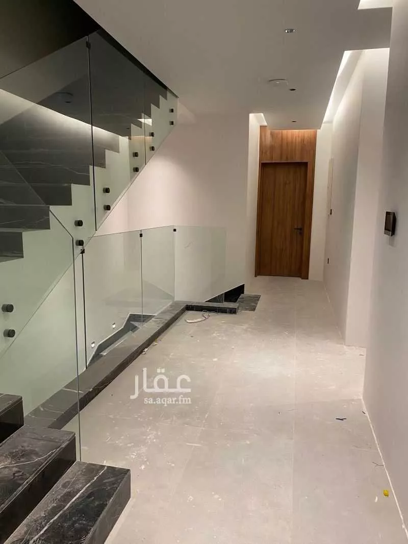 5 bedroom villa in Al Quds 4