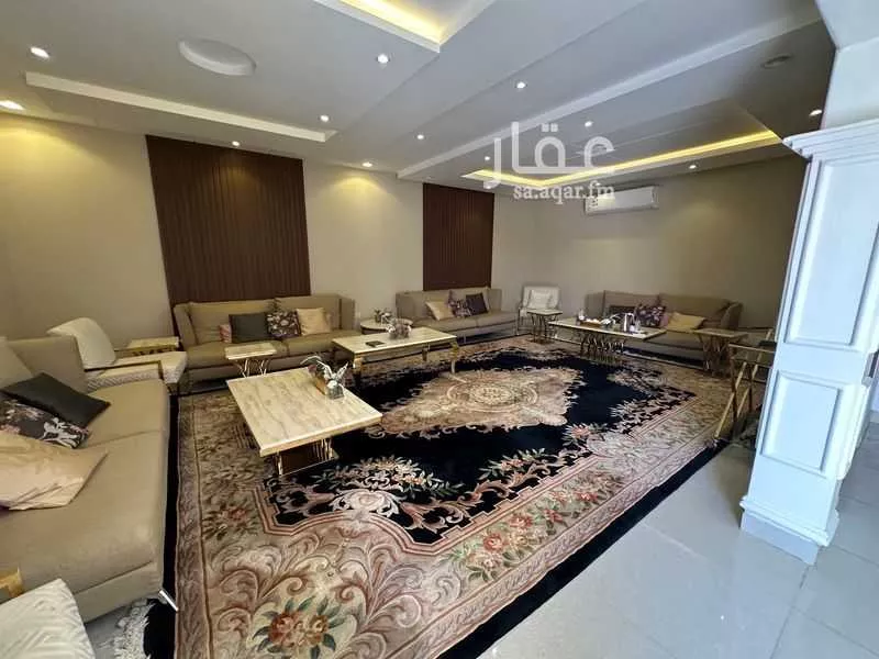 فيلا 6 غرف في الملك عبدالله 5