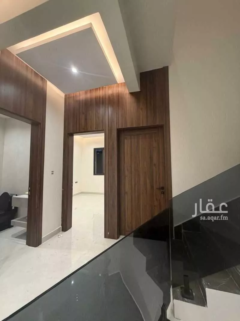 فيلا 5 غرف في العريجاء الغربية 9