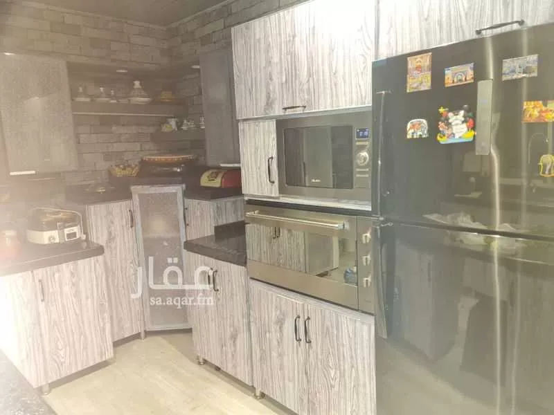 فيلا 5 غرف في الوادي 7