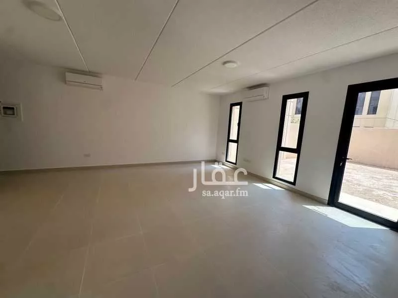 4 bedroom villa in Riyadh 11