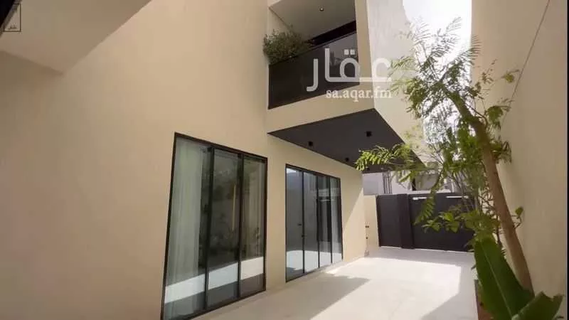 5 bedroom villa in An Nafal 2