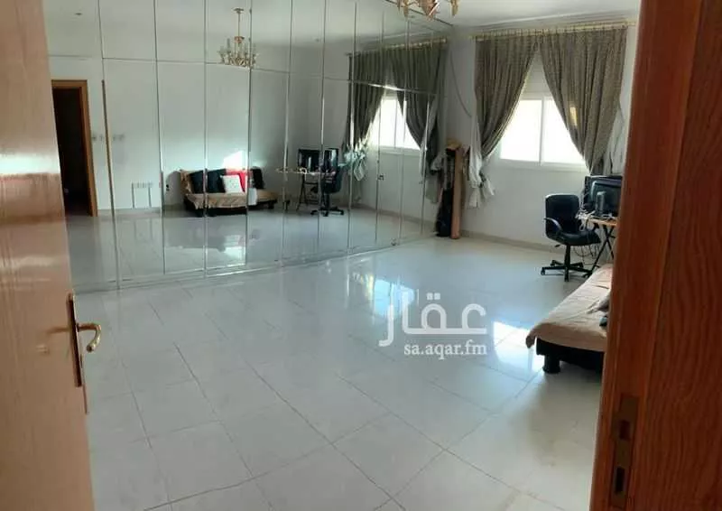 5 bedroom duplex in Al Wurud 5