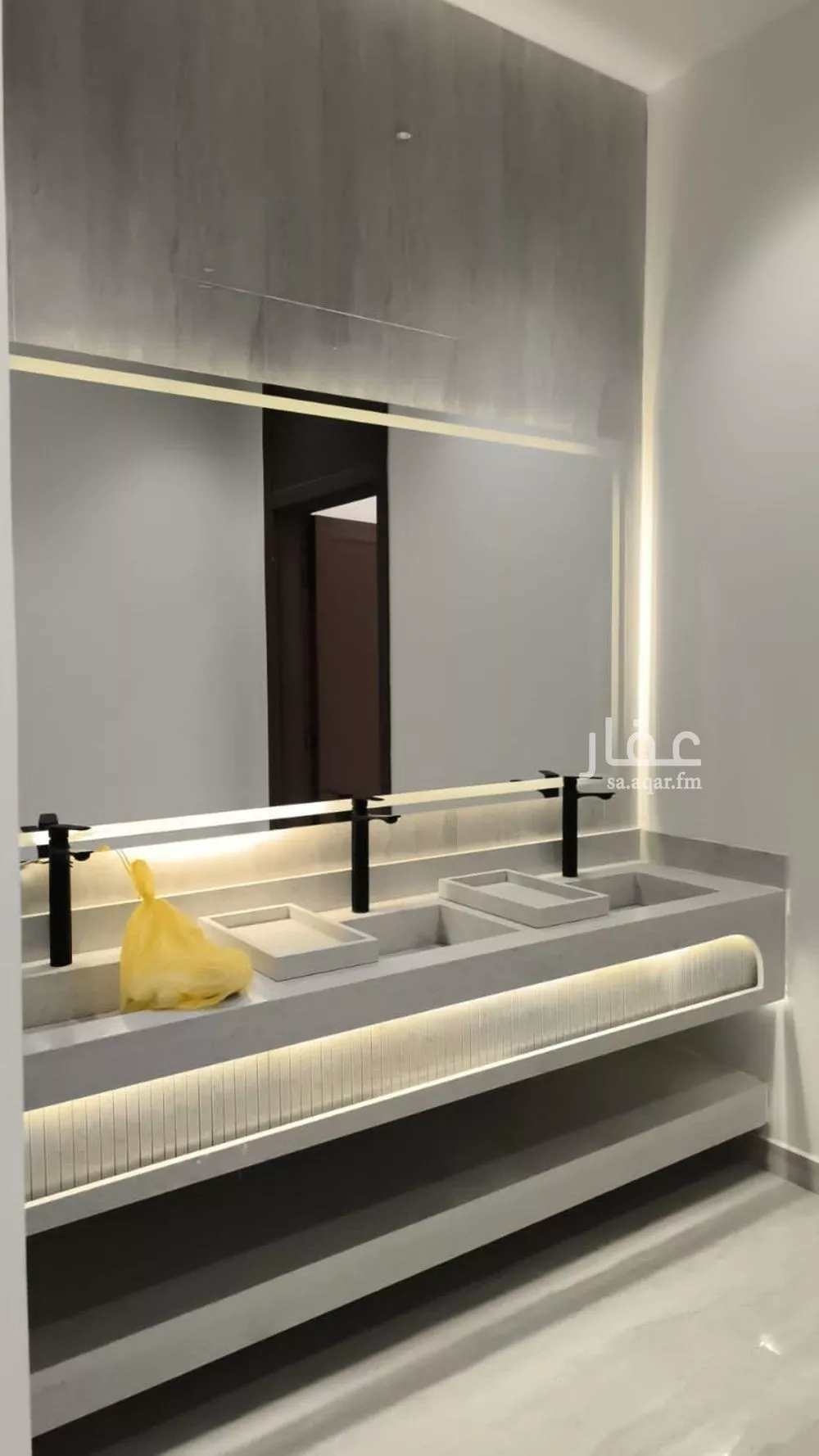 5 bedroom villa in Dhahrat Laban 11