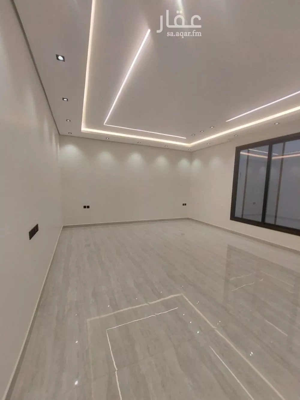 5 bedroom villa in Dhahrat Laban 6