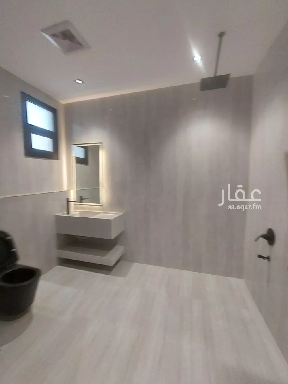 5 bedroom villa in Dhahrat Laban 10