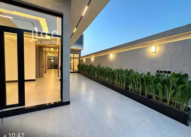 6 bedroom villa in Al Rimal 2
