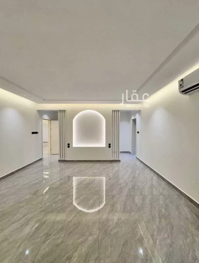 9 bedroom villa in Al Sahafah 5