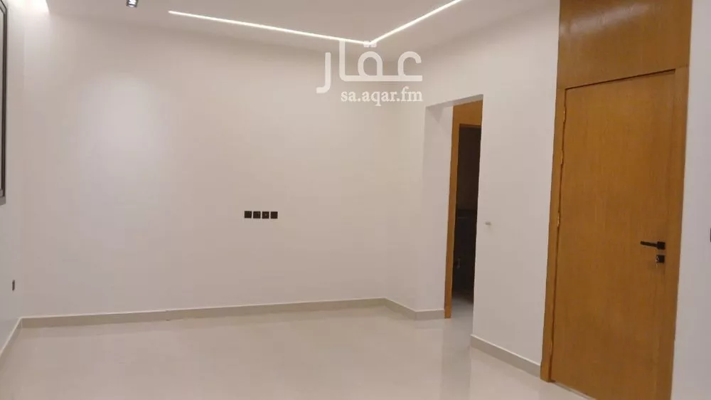 دوبلكس 5 غرف في العريجاء الغربية 12