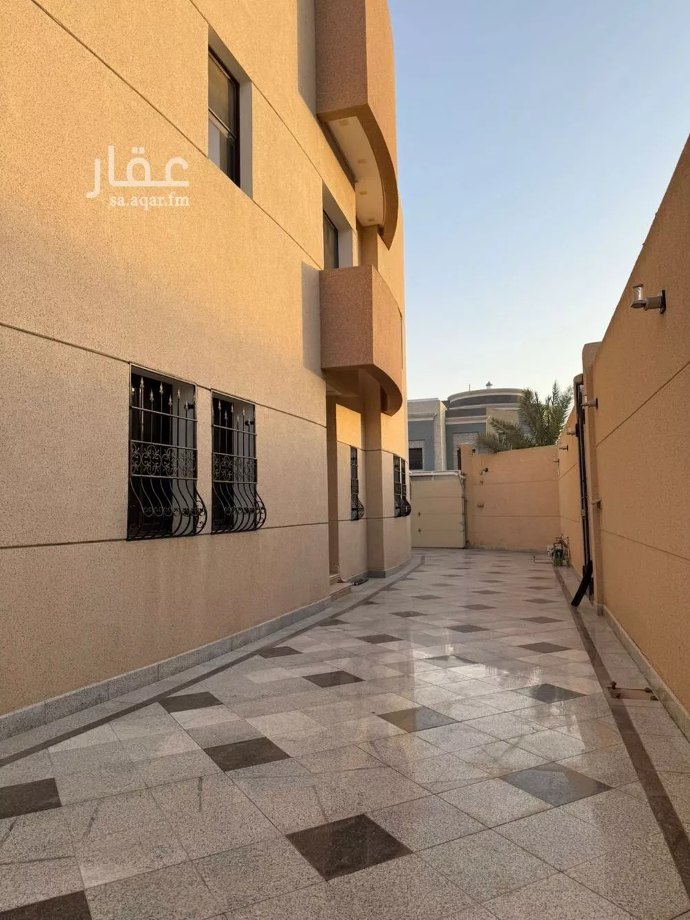 5 bedroom villa in Al Rabie 2