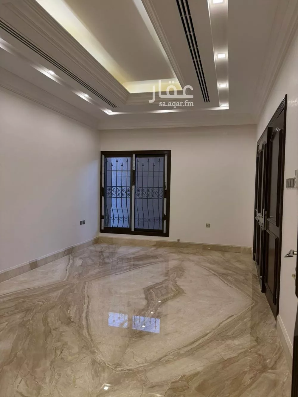5 bedroom villa in Al Rabie 21