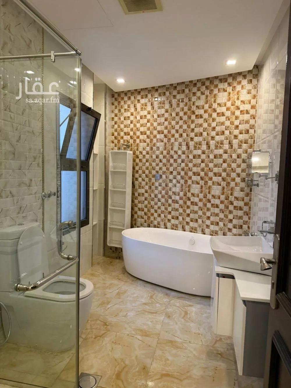5 bedroom villa in Al Rabie 27