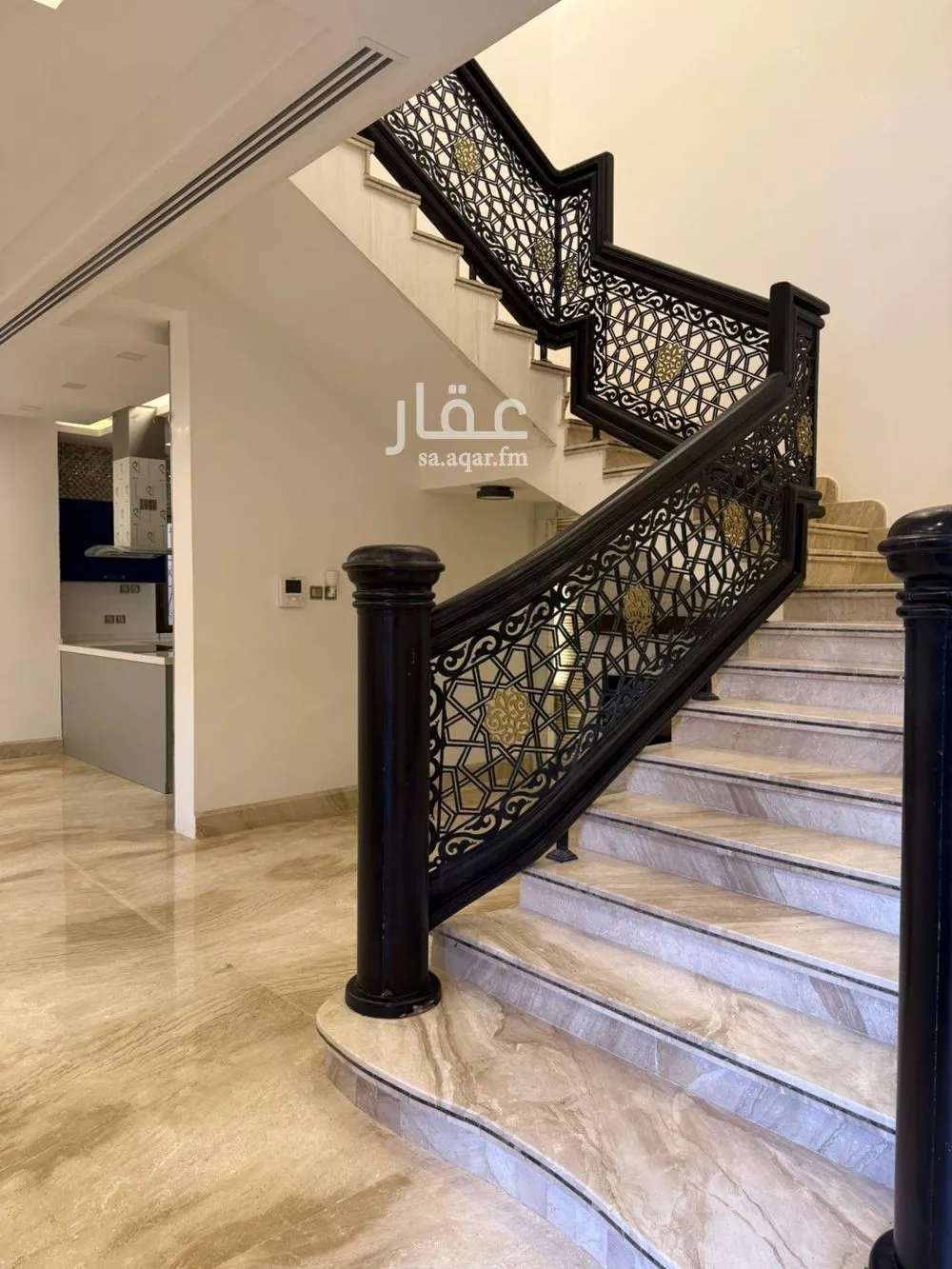 5 bedroom villa in Al Rabie 6
