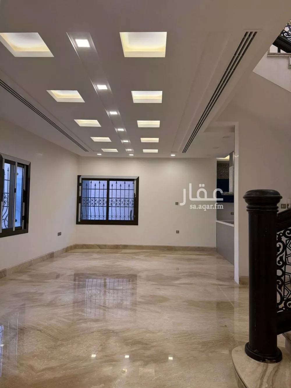 5 bedroom villa in Al Rabie 10