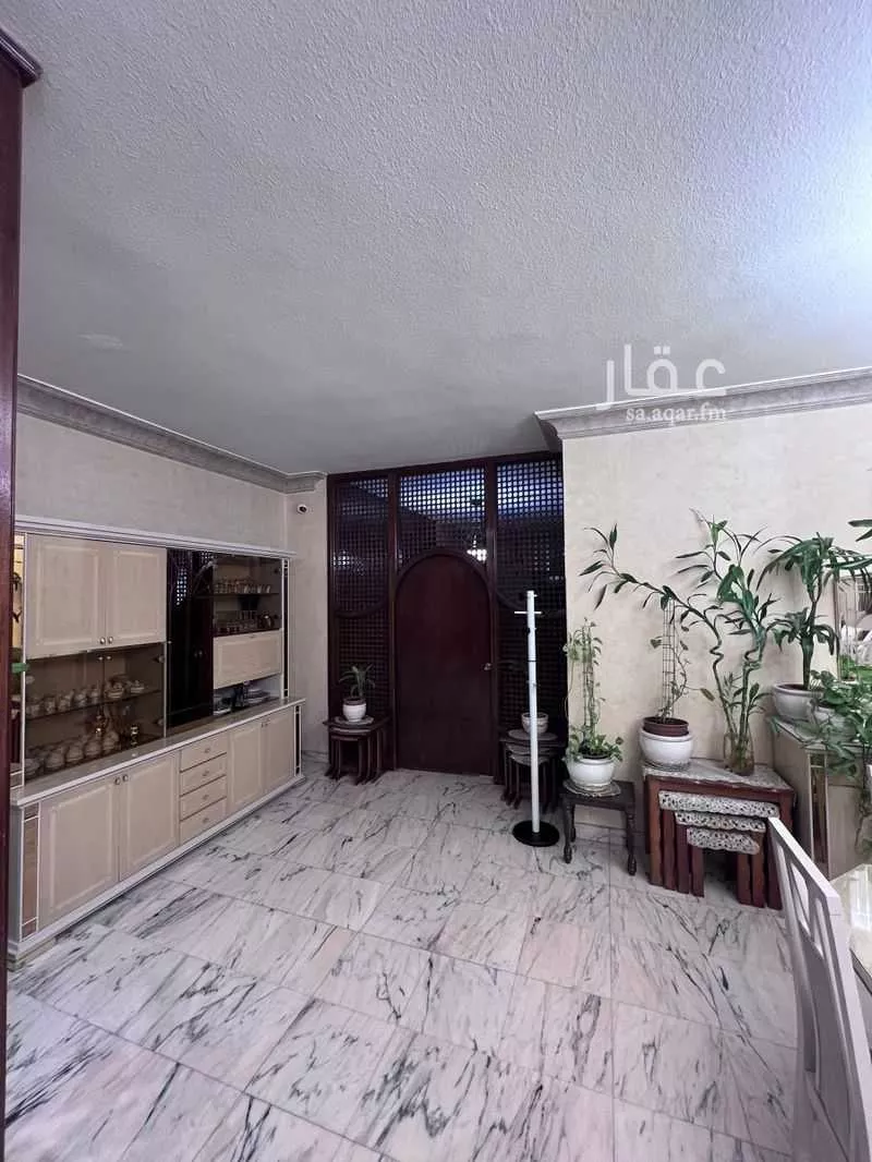 7 bedroom villa in Al Rawdah 6