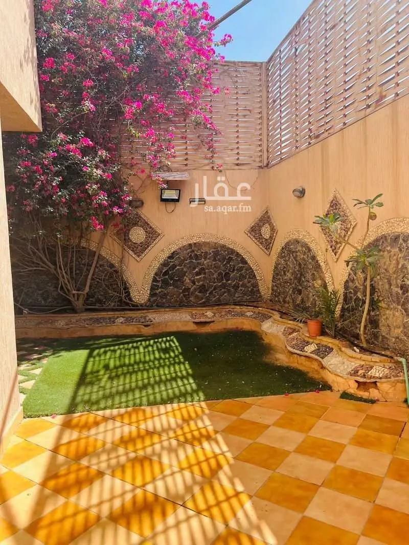 5 bedroom villa in Al Nakheel 3