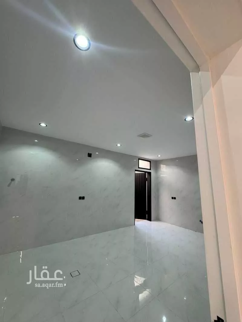 5 bedroom villa in As Saadah 4