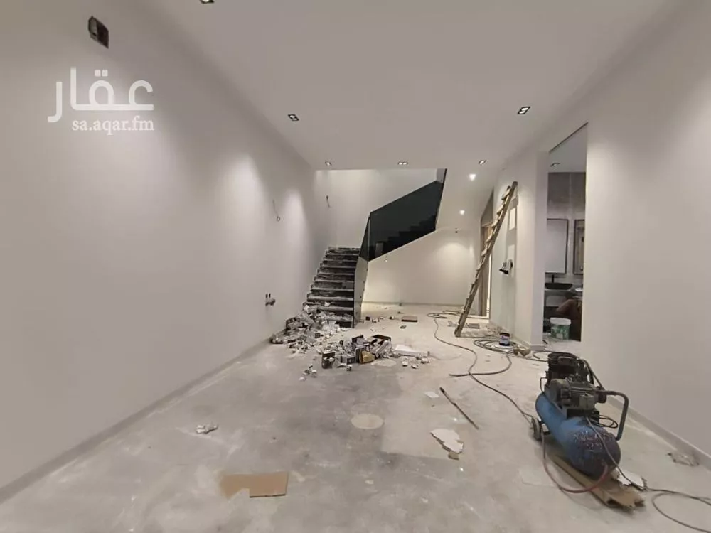 5 bedroom apartment in Tuwaiq 6