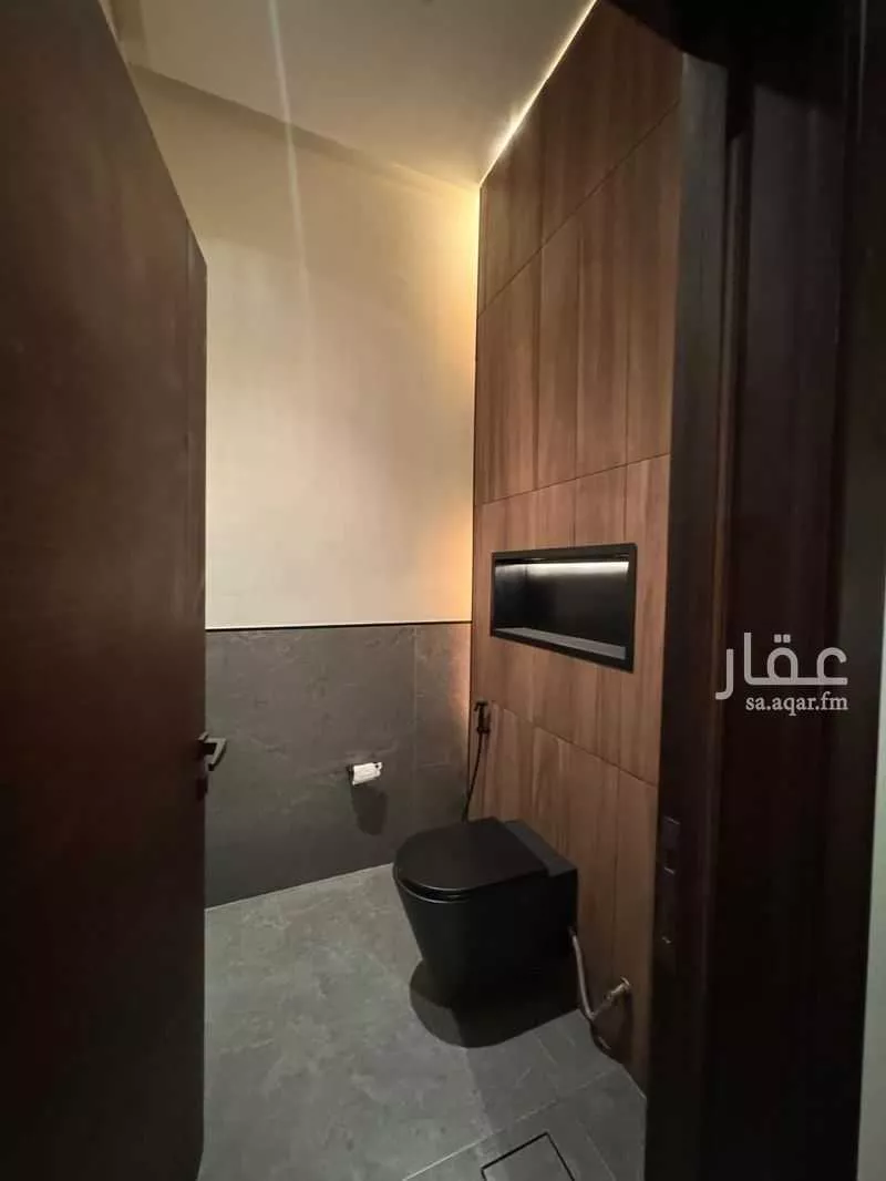 7 bedroom villa in Al Malqa 18