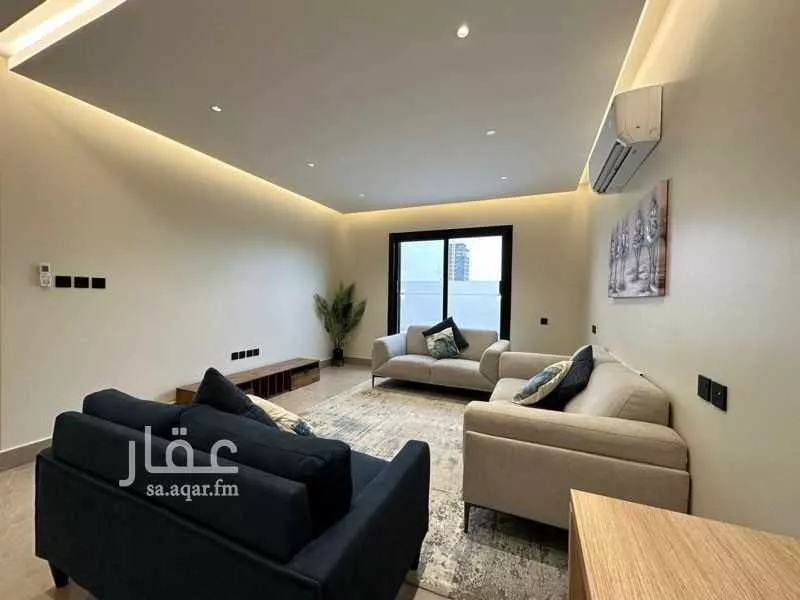 فيلا 5 غرف في العقيق 15