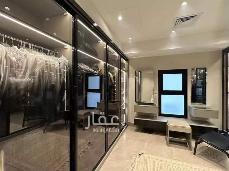 فيلا 5 غرف في العقيق 6