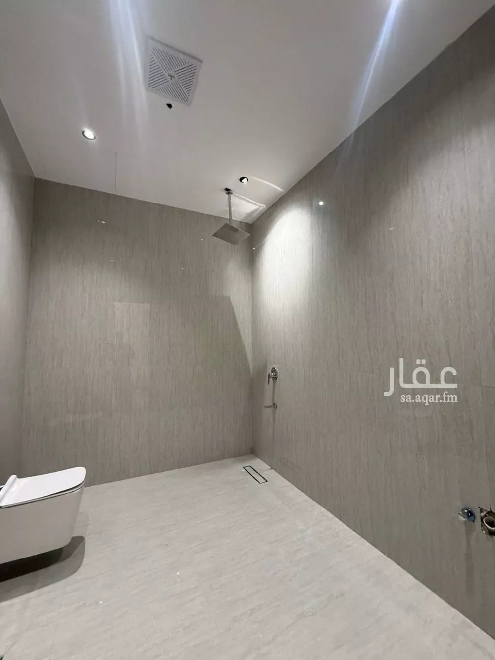 6 bedroom villa in Al Mahdiyyah 23