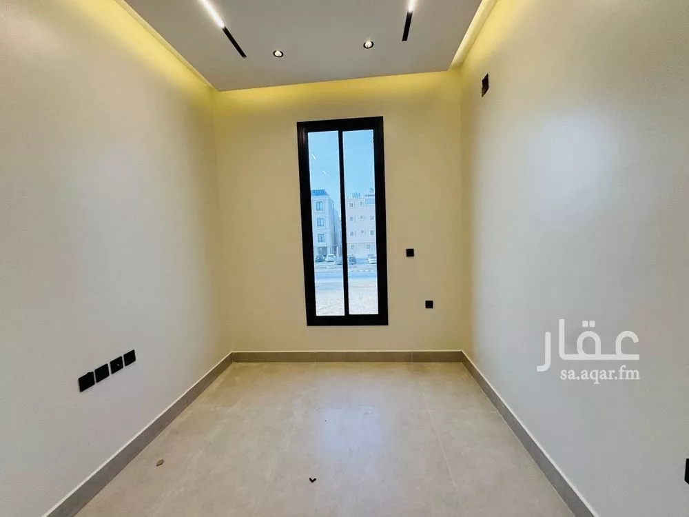 فيلا 4 غرف في العارض 22