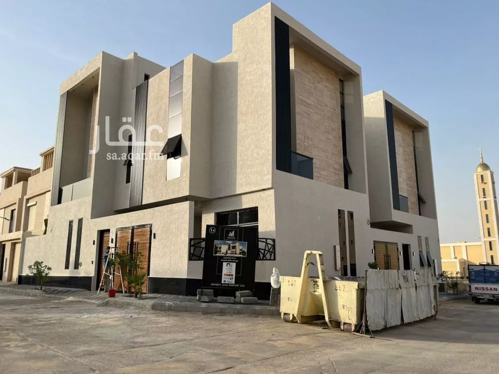 5 bedroom villa in Al Mahdiyyah 2
