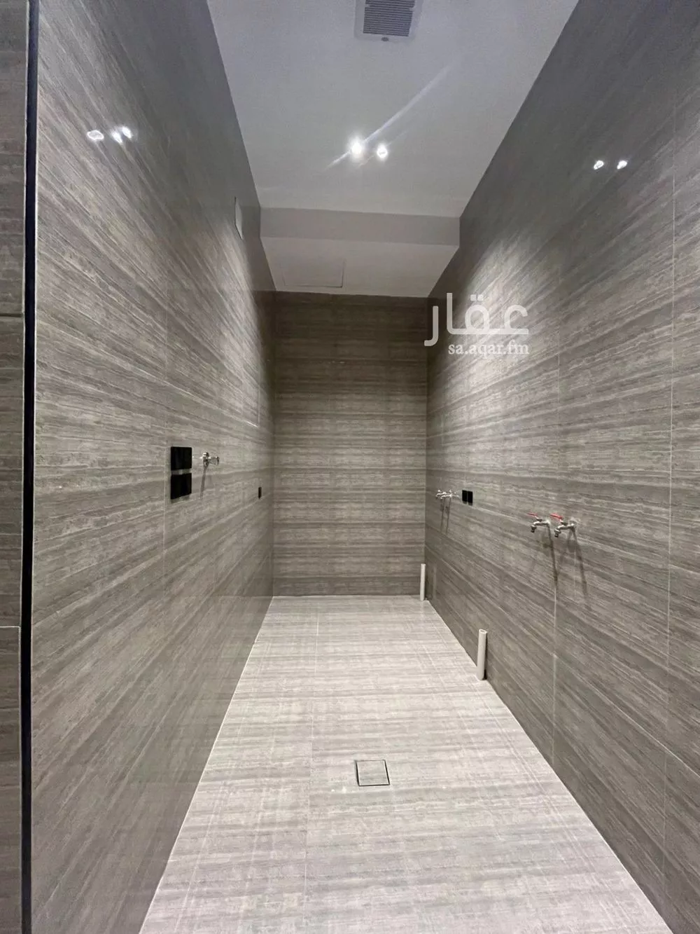 5 bedroom villa in Al Mahdiyyah 13