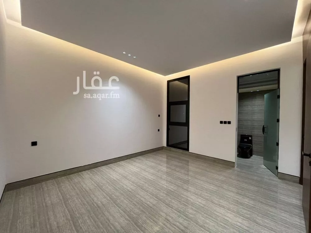 5 bedroom villa in Al Mahdiyyah 25