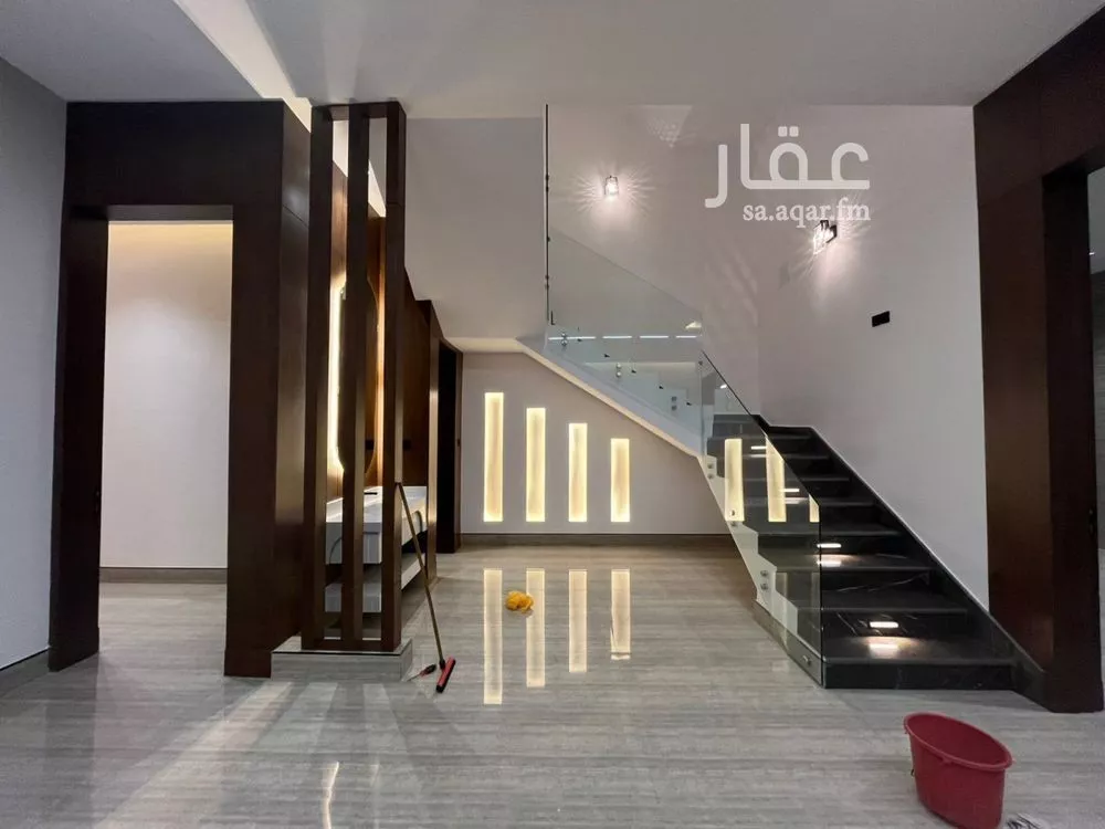5 bedroom villa in Al Mahdiyyah 8