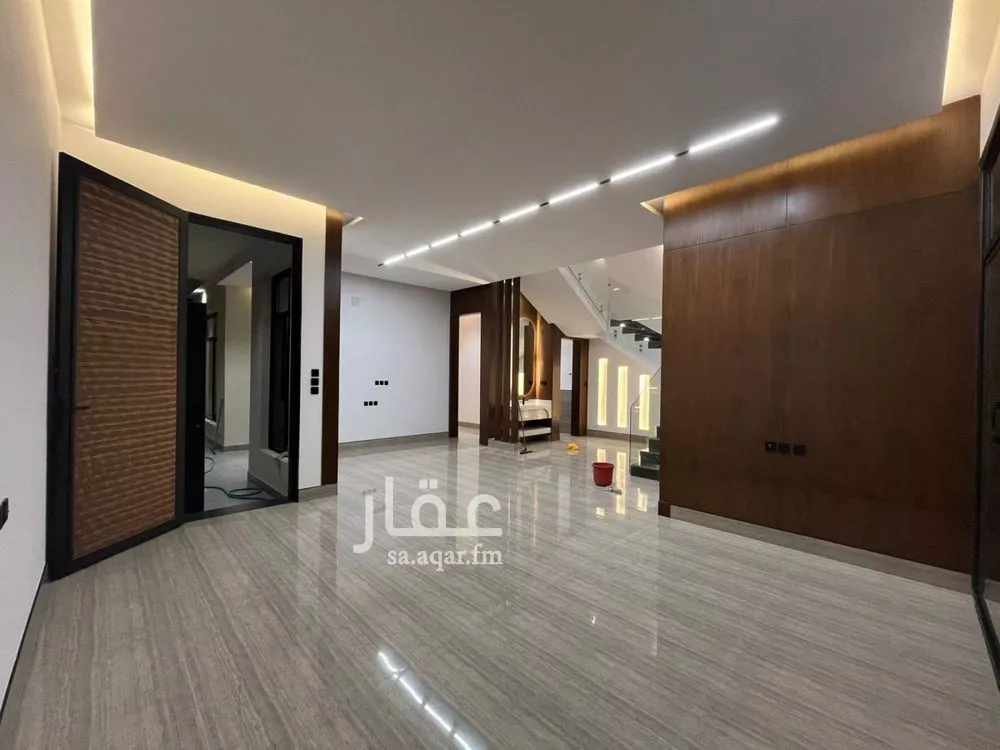 5 bedroom villa in Al Mahdiyyah 9