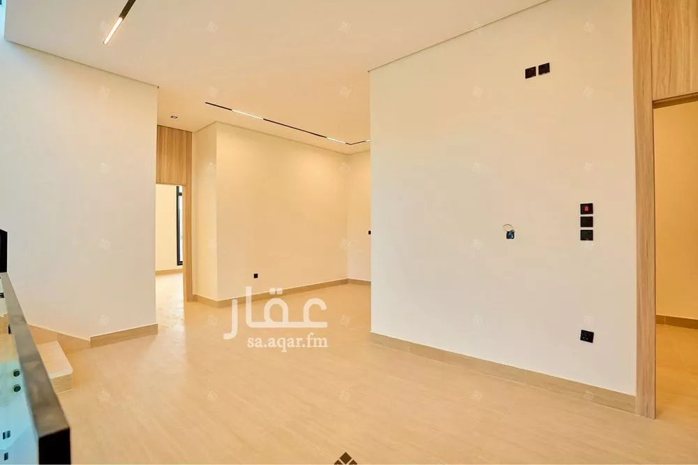 5 bedroom villa in Al Mahdiyyah 17