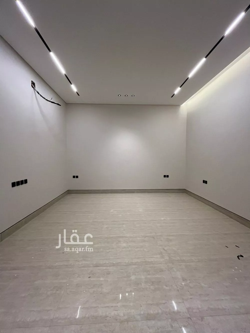 فيلا 4 غرف في المهدية 12