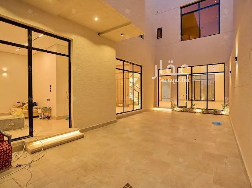 5 bedroom villa in Al Mahdiyyah 6