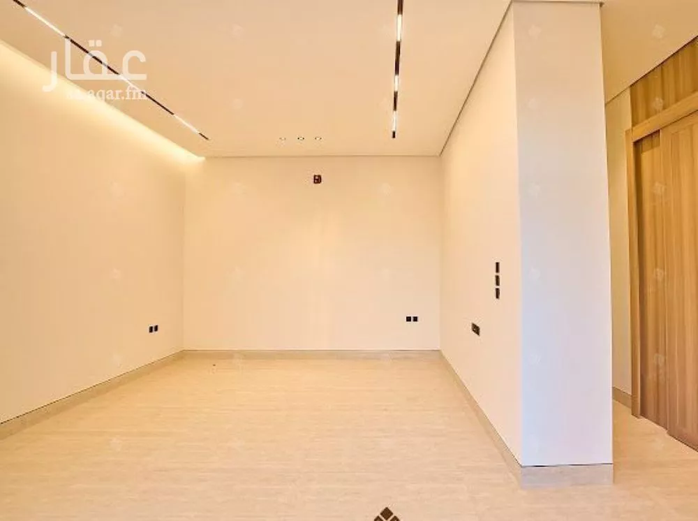 5 bedroom villa in Al Mahdiyyah 9