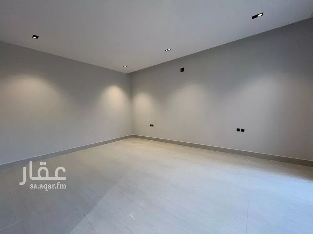 5 bedroom villa in Al Mahdiyyah 11