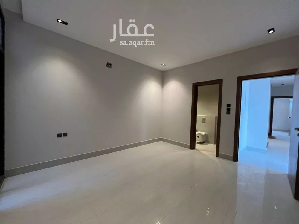 5 bedroom villa in Al Mahdiyyah 17