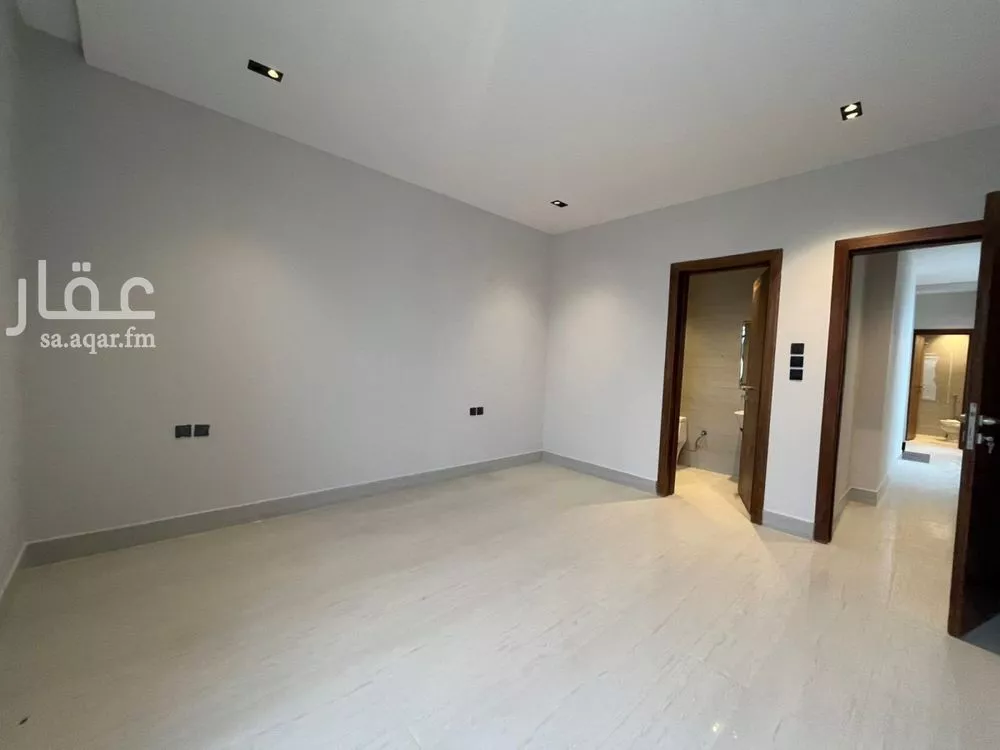 5 bedroom villa in Al Mahdiyyah 22