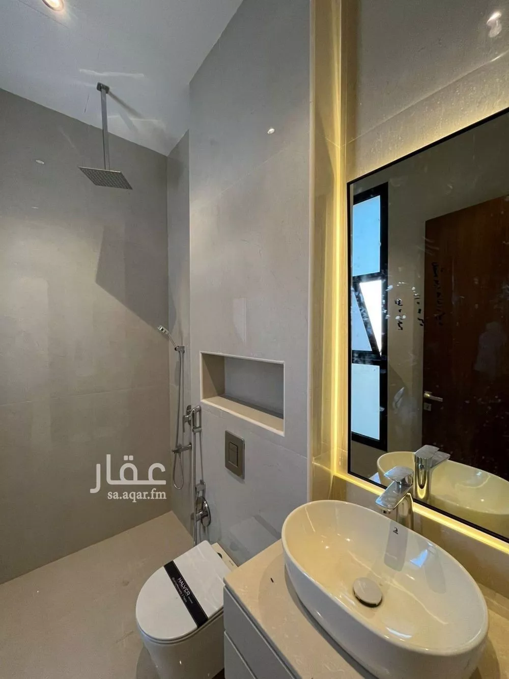 6 bedroom villa in Al Mahdiyyah 13